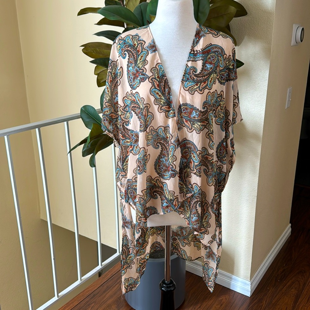 Black Tape_ Kimono Open Front Paisley Print High & Low Size Petite Medium